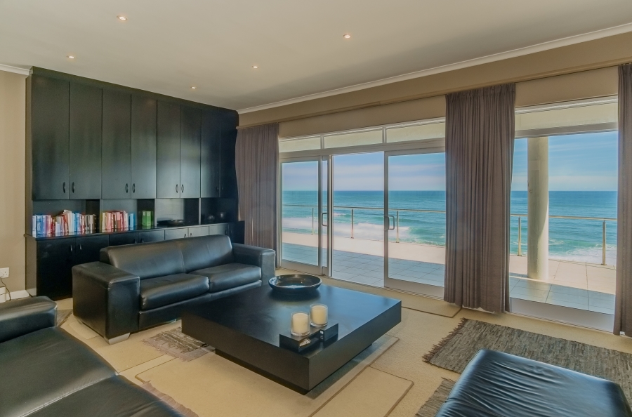 5 Bedroom Property for Sale in Misty Cliffs Western Cape